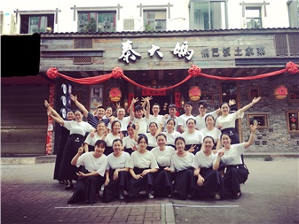 五月五，過(guò)端午【秦大媽家人們不一樣的端午節(jié)】